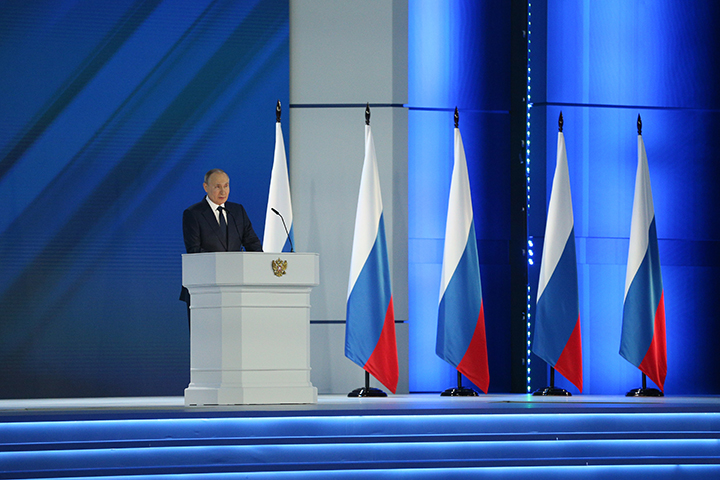 Путин распорядился создать к 2022 году социальное казначейство по принципу «единого окна»