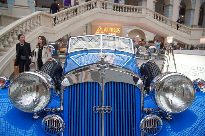 Российский антикварный салон открылся в «Гостином дворе»