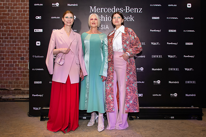 Участницы проекта «Московское долголетие» вышли на подиум недели моды Mercedes-Benz Fashion Week Russia
