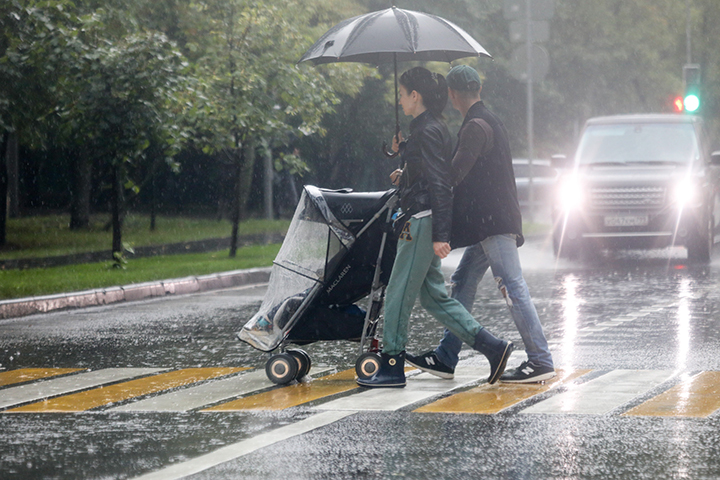 «Дождевая четырехдневка»: синоптик Шувалов рассказал, когда в Москву вернется прохлада