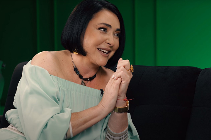 Лолита объяснила, почему первая узнала от Пугачевой и Киркорова о разводе