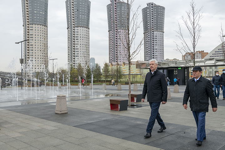 Сергей Собянин открыл сезон фонтанов в Москве