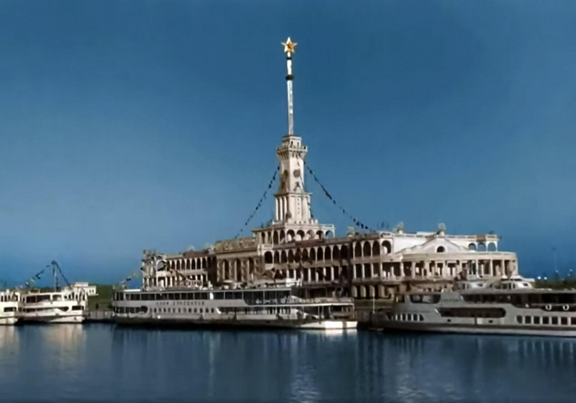 Москвичам показали Северный речной вокзал времен выхода фильма «Волга-Волга»