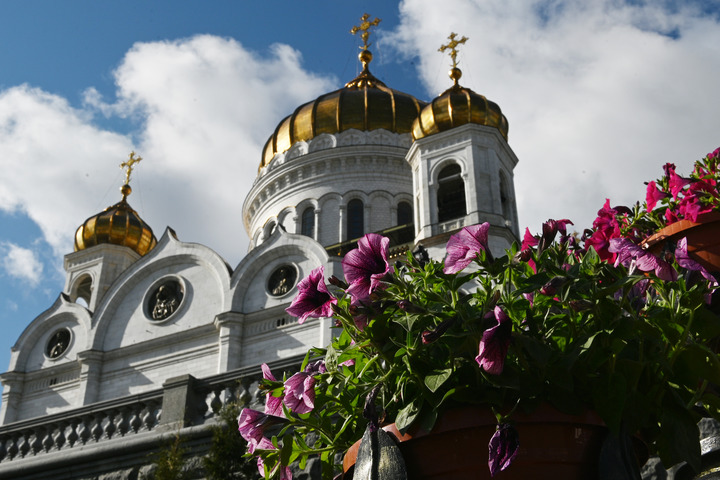Ковчег с мощами Александра Невского вернулся в Москву после крестного хода
