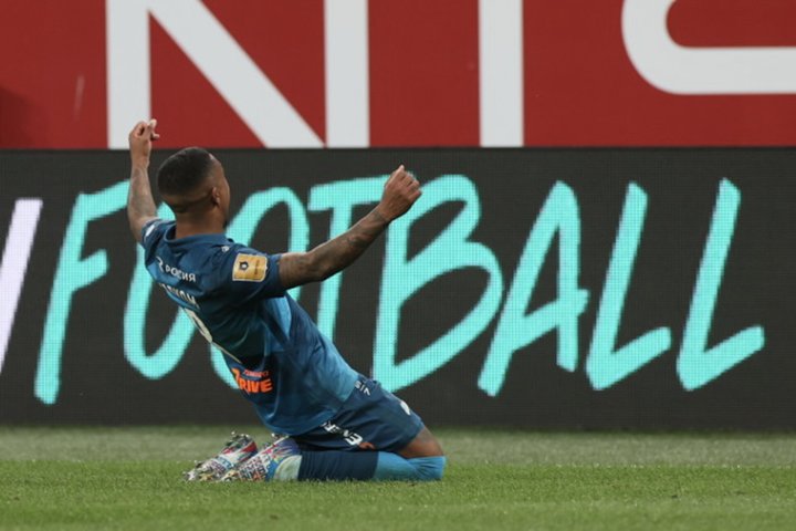 «Зенит» досрочно стал чемпионом России по футболу, разгромив «Локомотив»