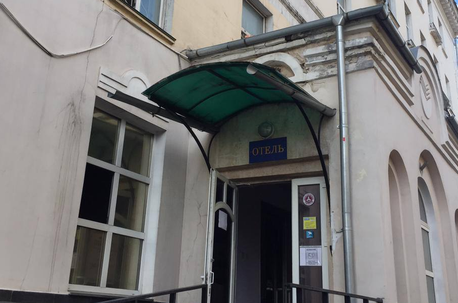 Появились снимки с места пожара в гостинице на юго-востоке Москвы