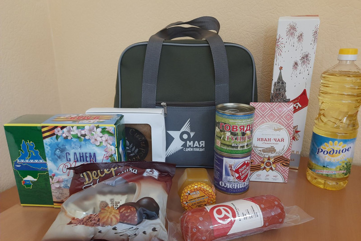 Власти Тюмени ответили на видео с засохшим пряником для ветерана