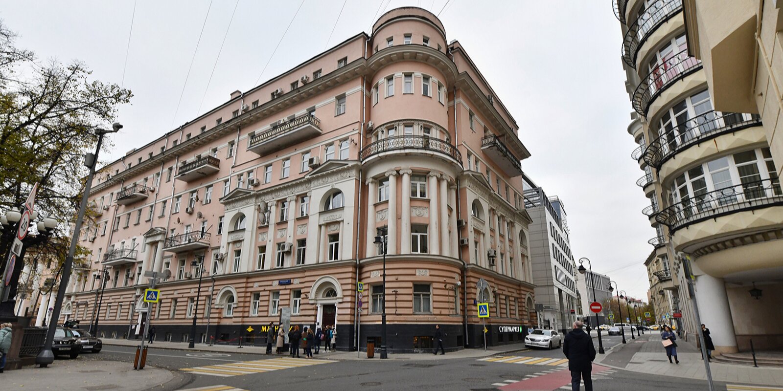 Фасад доходного дома у Патриарших прудов отреставрируют