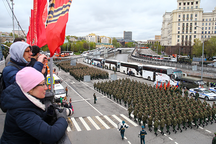 Парад в честь 76-летия Победы в Великой Отечественной войне завершился в Москве 