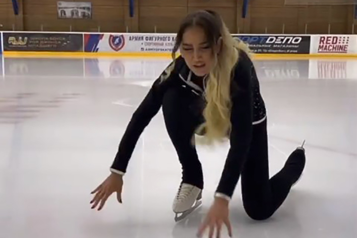 Фигурист Соловьев рассказал о слезах Бузовой в шоу «Ледниковый период»