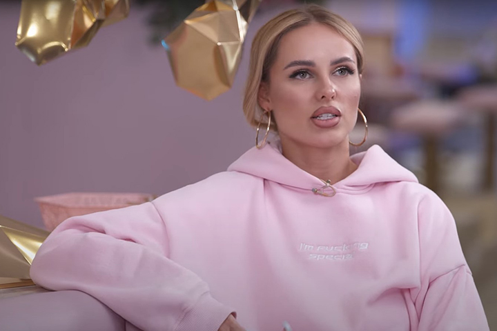 Певица Ханна показала семейные фотографии с отдыха