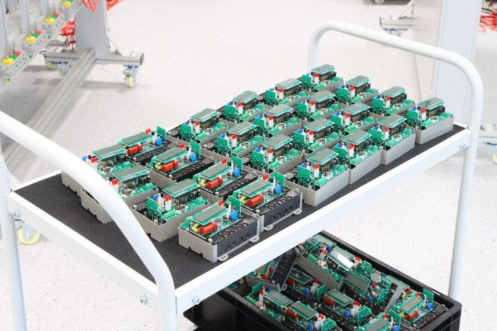 От сим-карт до интернета вещей: кто создает современное информационное общество