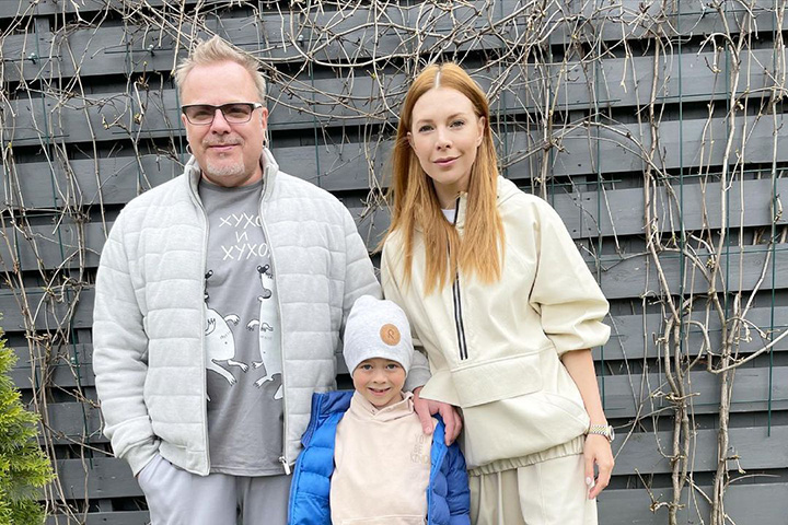 «Светлые и красивые»: Владимир Пресняков умилил подписчиков семейным фото