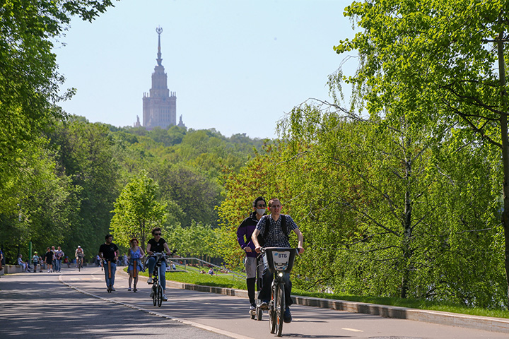 «Желтый» уровень опасности продлили в Москве до утра 22 мая