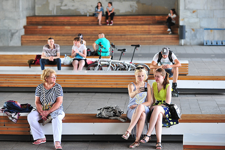 «Оранжевый» уровень погодной опасности из-за жары продлили в Москве до 25 июня