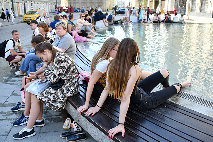 «Оранжевый» уровень опасности продлили в Москве из-за аномальной жары