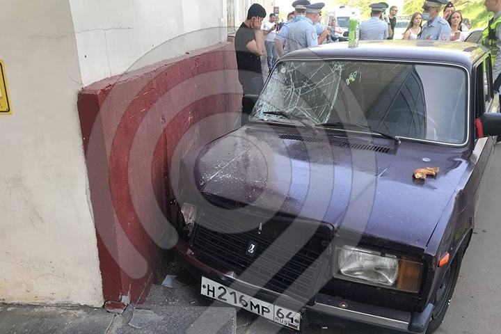 Виновник ДТП на Волгоградском проспекте не имел водительского удостоверения