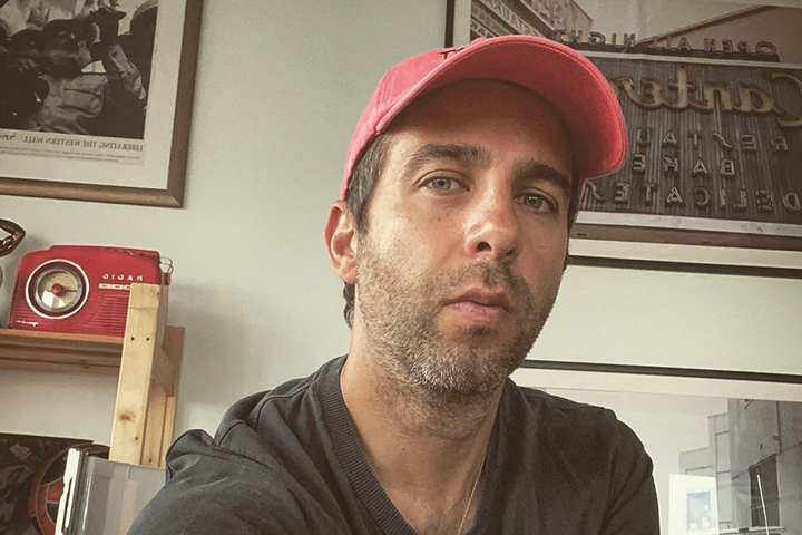 «Покажет нетуристические места в Пентагоне»: Ургант высмеял роман Уэста и Шейк