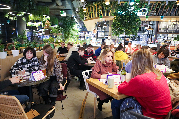 Нет прививки, нет обеда: московским ресторанам прописали новые правила