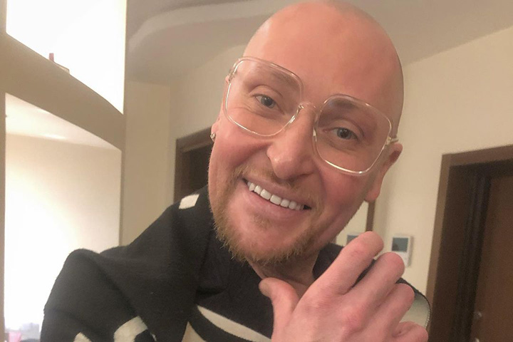 «Сразу меня признали»: певец Шура рассказал, как начал дружить с бомжами