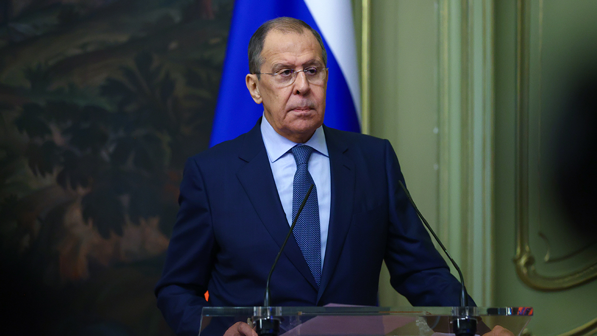 Лавров заявил, что Европа возводит окопы в отношениях с Россией