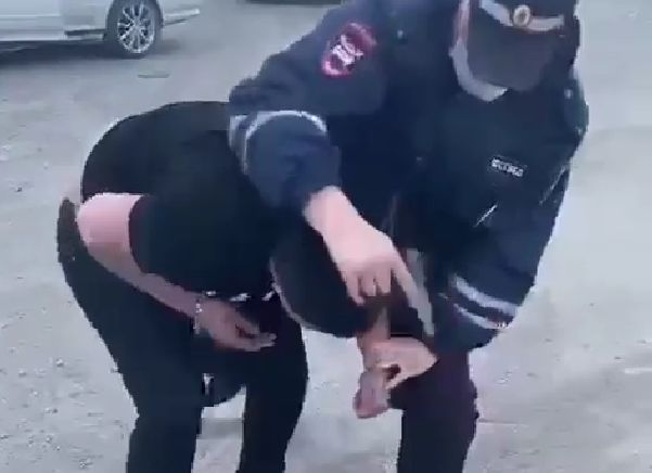 «Ты шмальнул его!»: что грозит полицейскому, выпустившему пулю в голову нарушителя