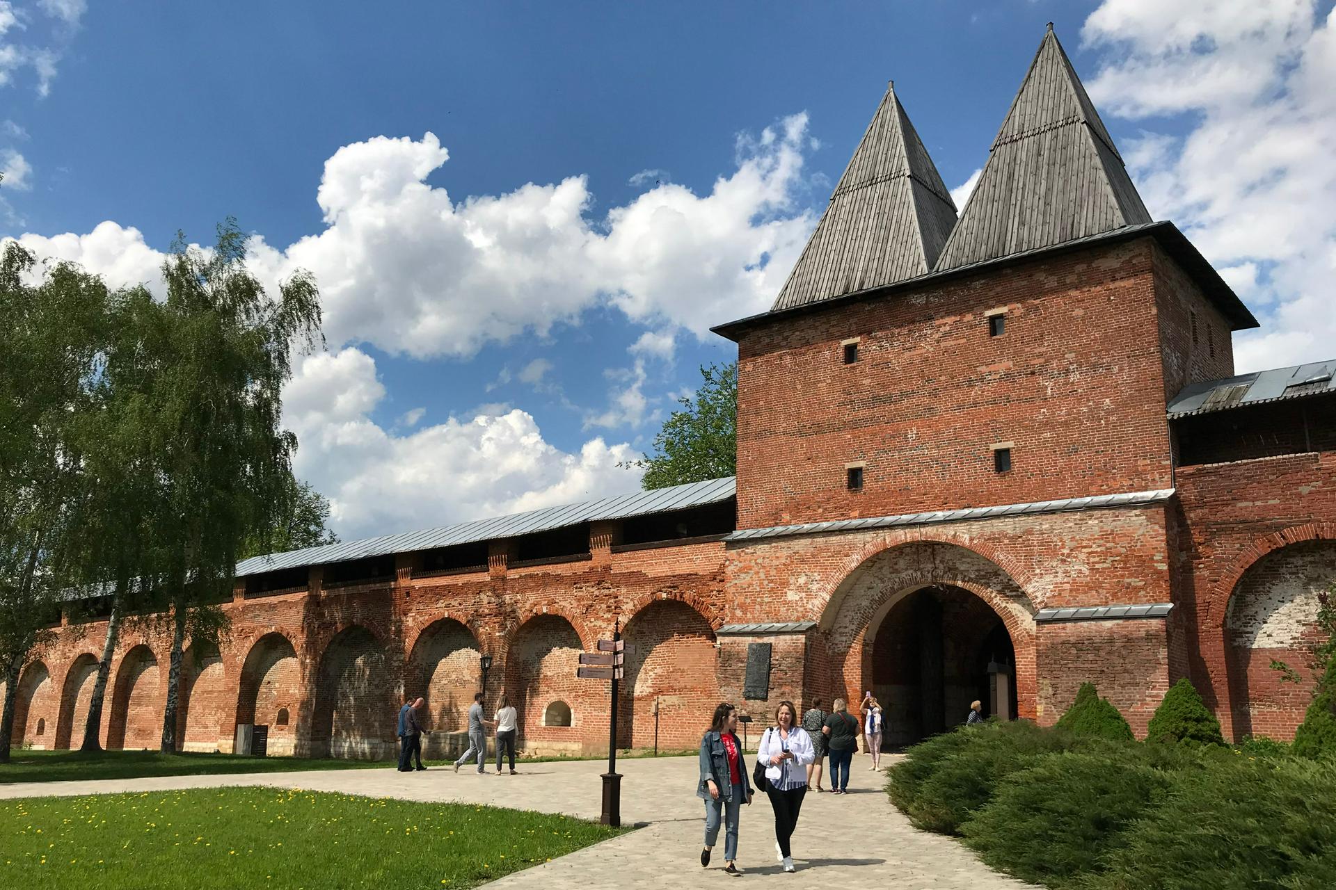 Экскурсии в подмосковье. Серпухов Зарайск. Кремль фото. Зарайск от Серпухова.