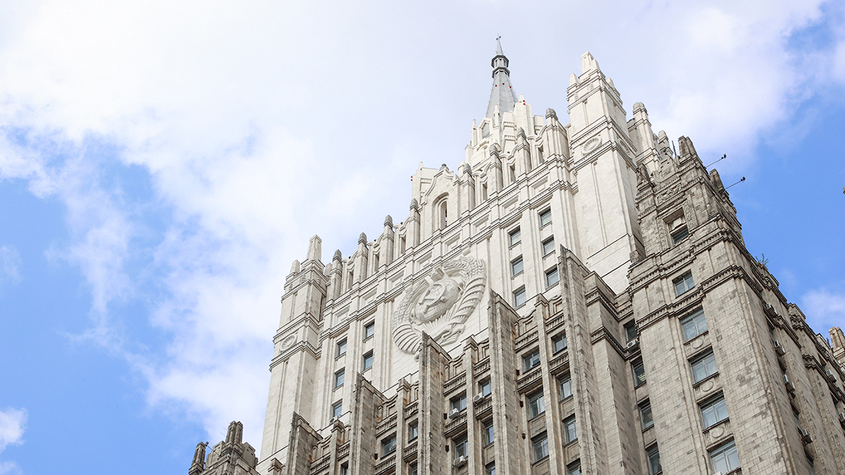 МИД РФ: Послу Британии выразили протест в связи с заявлением Кэмерона об Украине 