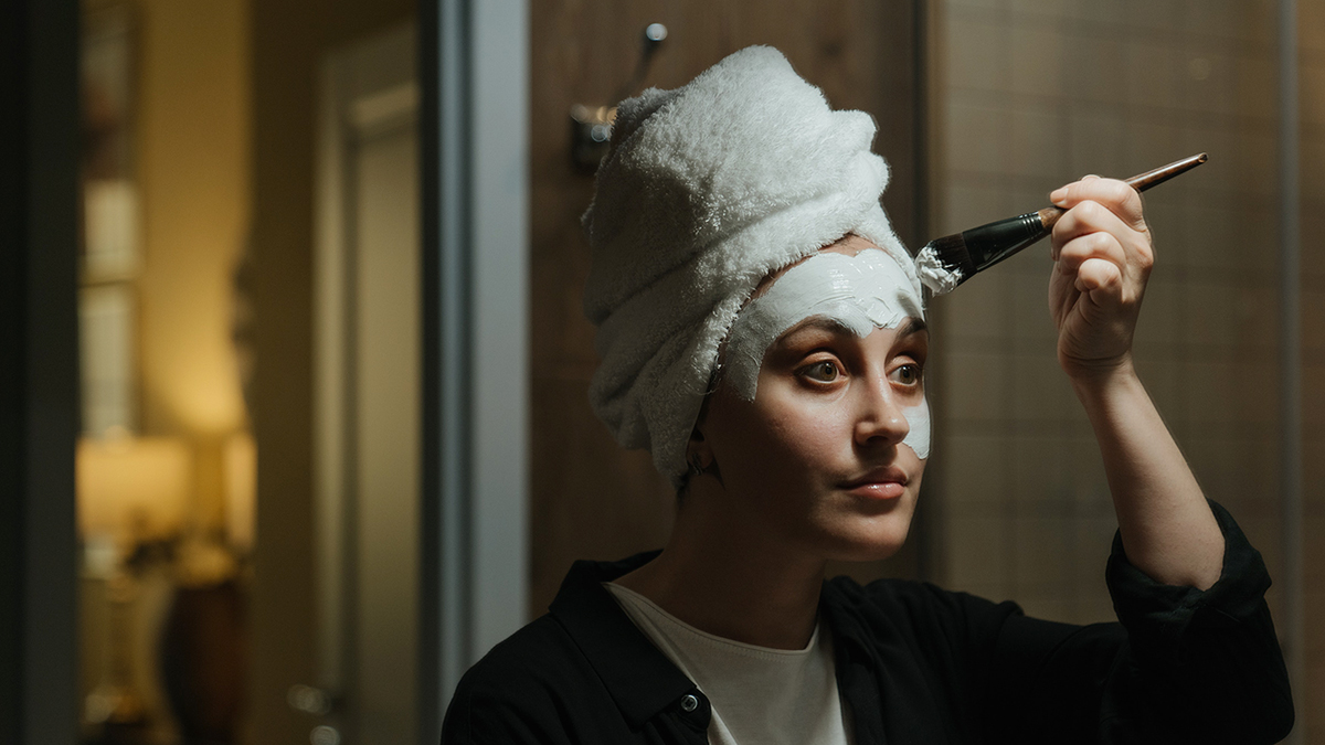 Косметолог развеяла мифы о трех витаминах для красоты