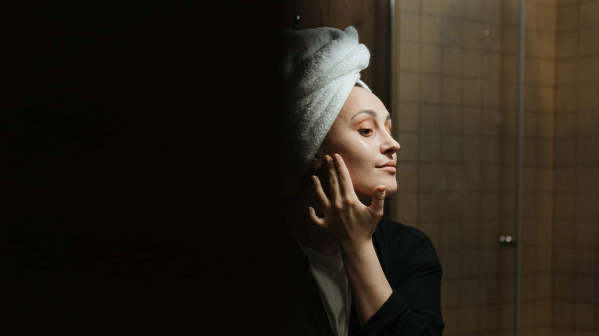 «Не проникает внутрь»: врач прокомментировал мифы о коллагене