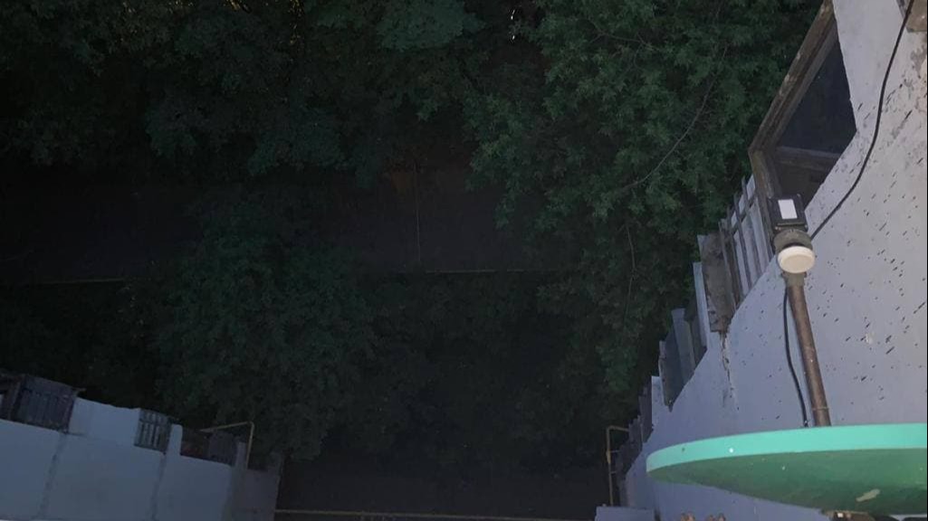 Ребенок выпал из окна квартиры на седьмом этаже на северо-востоке Москвы