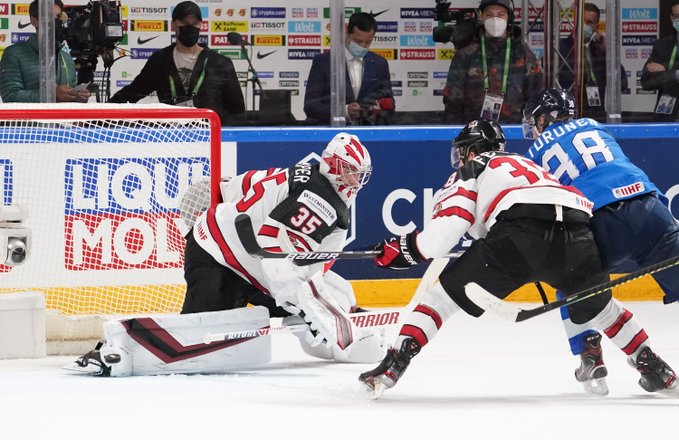 Сборная Канады в 27-й раз выиграла чемпионат мира по хоккею