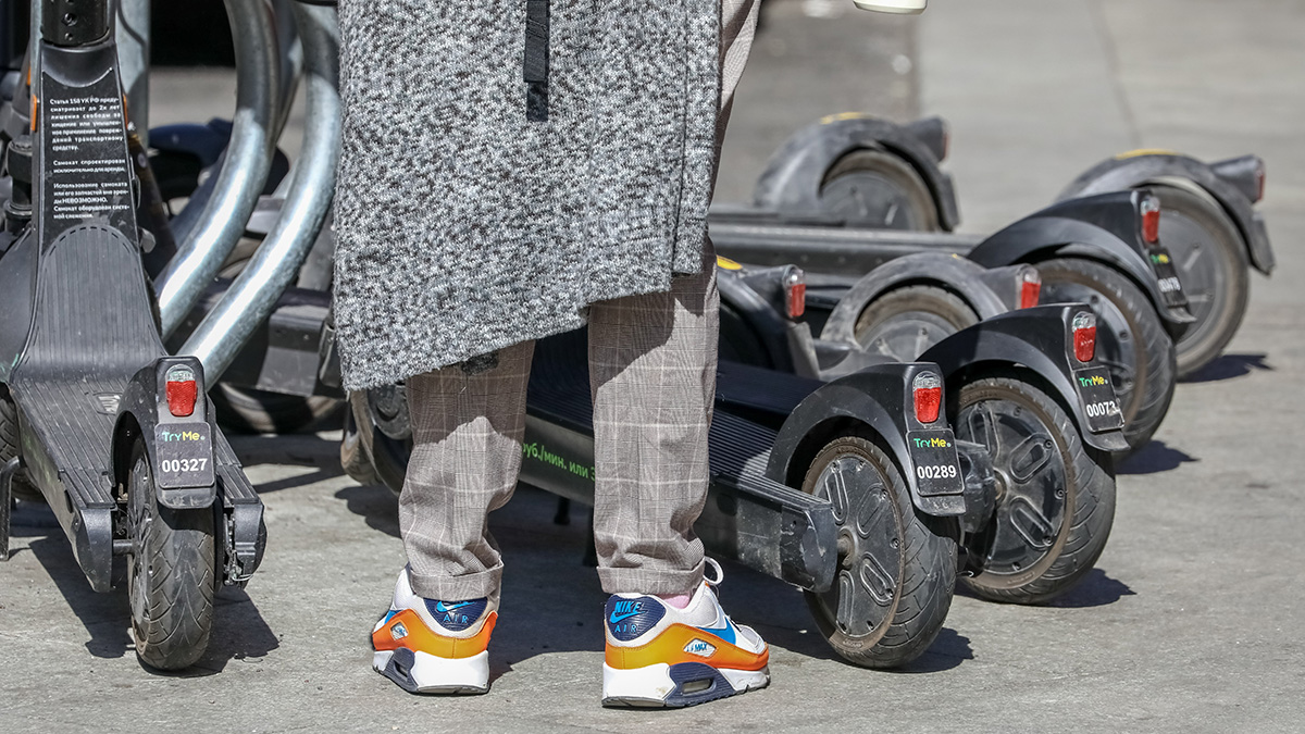 Сезон аренды электросамокатов и велопроката завершился в Москве