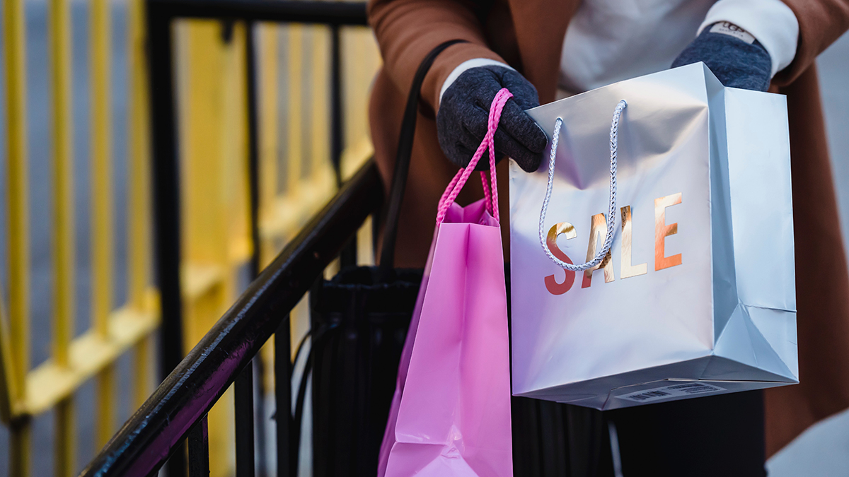 Стало известно, какие товары скупают москвичи на онлайн-распродажах