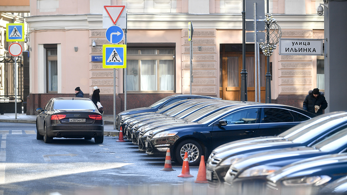 Парковка в центре москвы 1 января