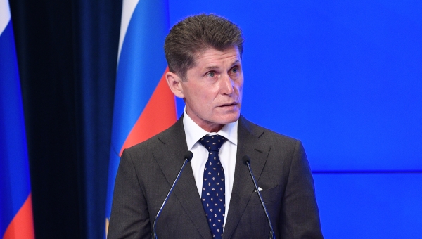 Губернатор Приморского края Кожемяко привился от коронавируса «Спутником V»