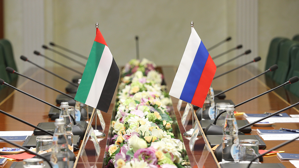 «Оно расползлось»: что обсуждали на закрытой встрече «ядерной пятерки»