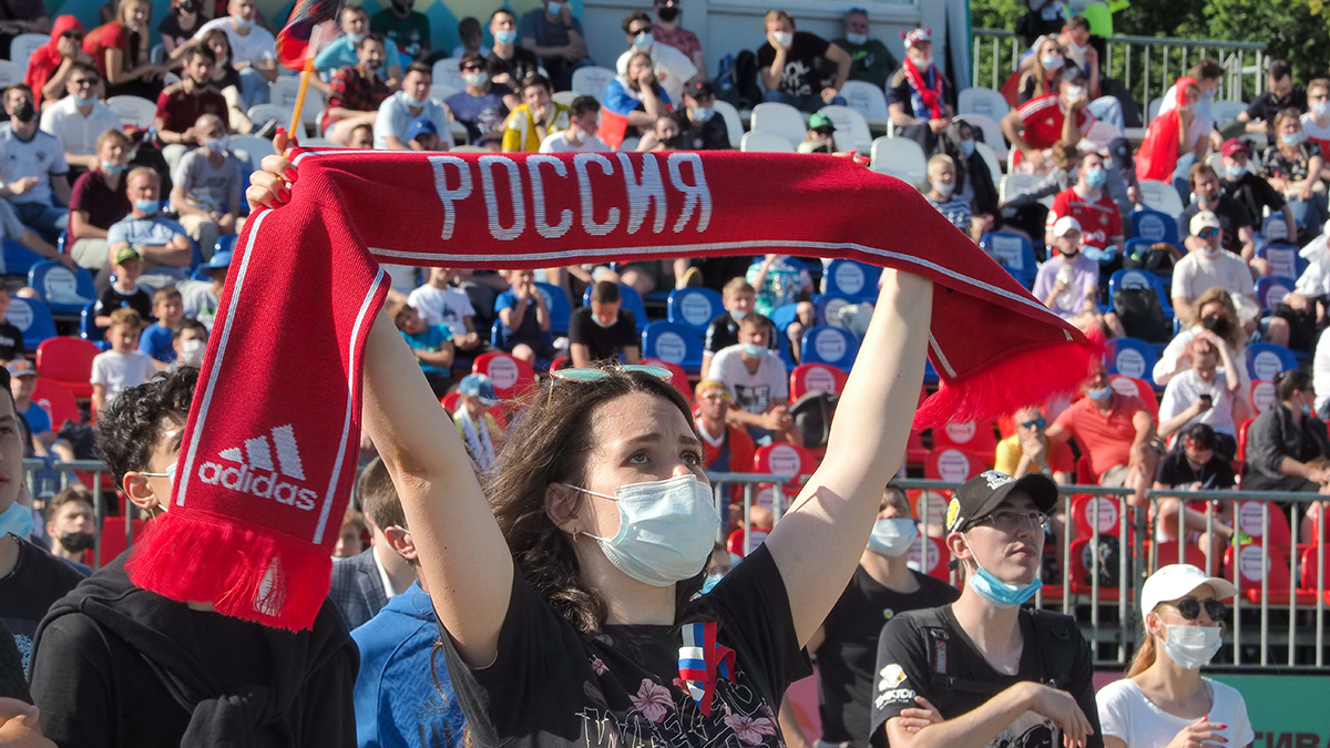 Пиво и вино разрешили продавать на стадионах в Москве