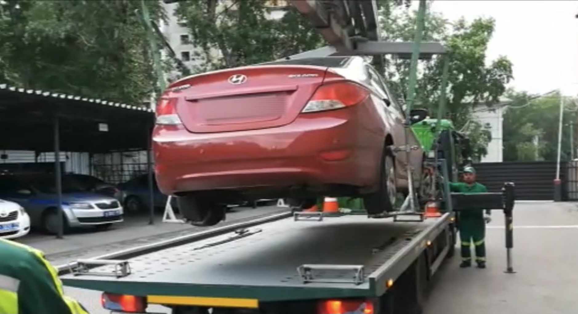 Водителя с неоплаченными штрафами на 1,2 миллиона рублей задержали в Москве