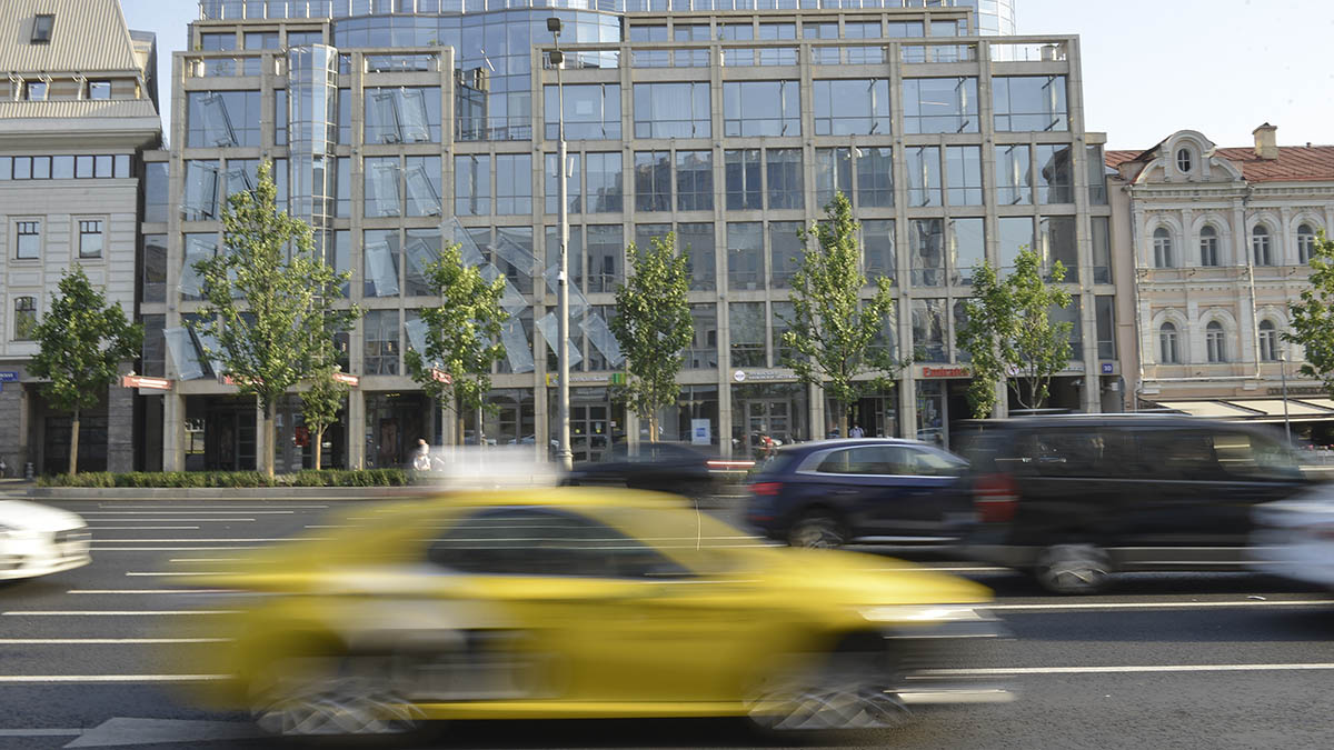 Схема движения временно изменится в пяти округах Москвы