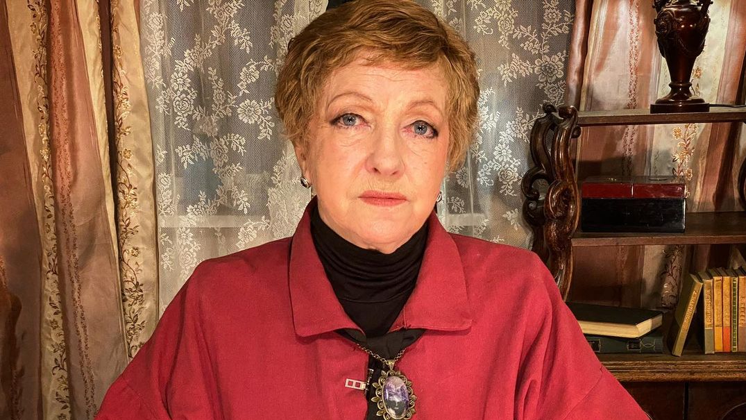 «Туда не спешу»: звезда «Папиных дочек» Волкова рассказала о покупке места на кладбище