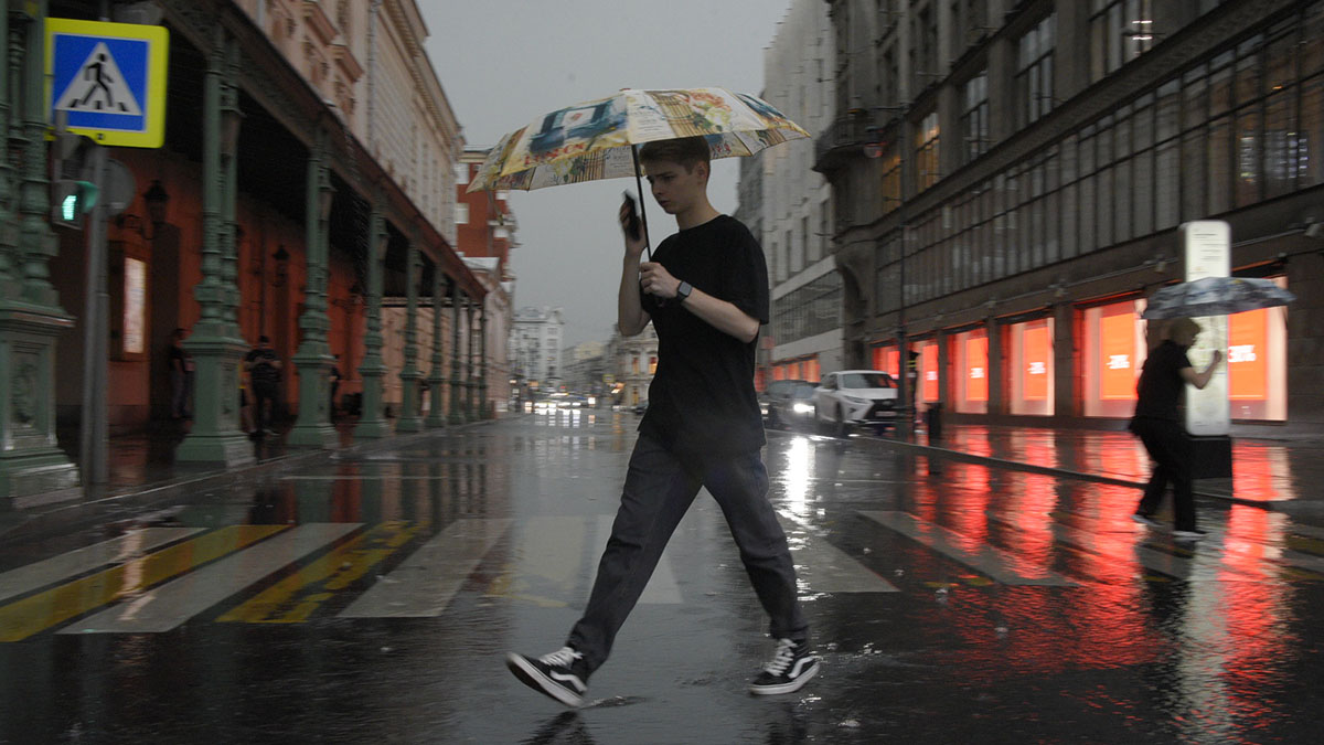 Движение на Страстном бульваре восстановили после подтопления