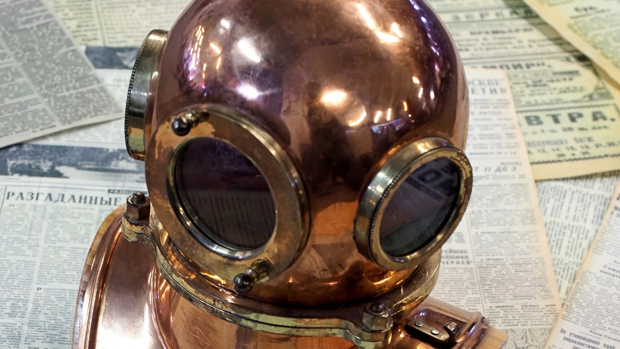 Реплика водолазного шлема, хранящегося в фондах музея редакции «Вечерняя Москва»