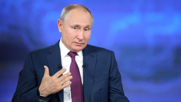 Путин: Увольнять и требовать вакцинации от COVID-19 при медотводе незаконно