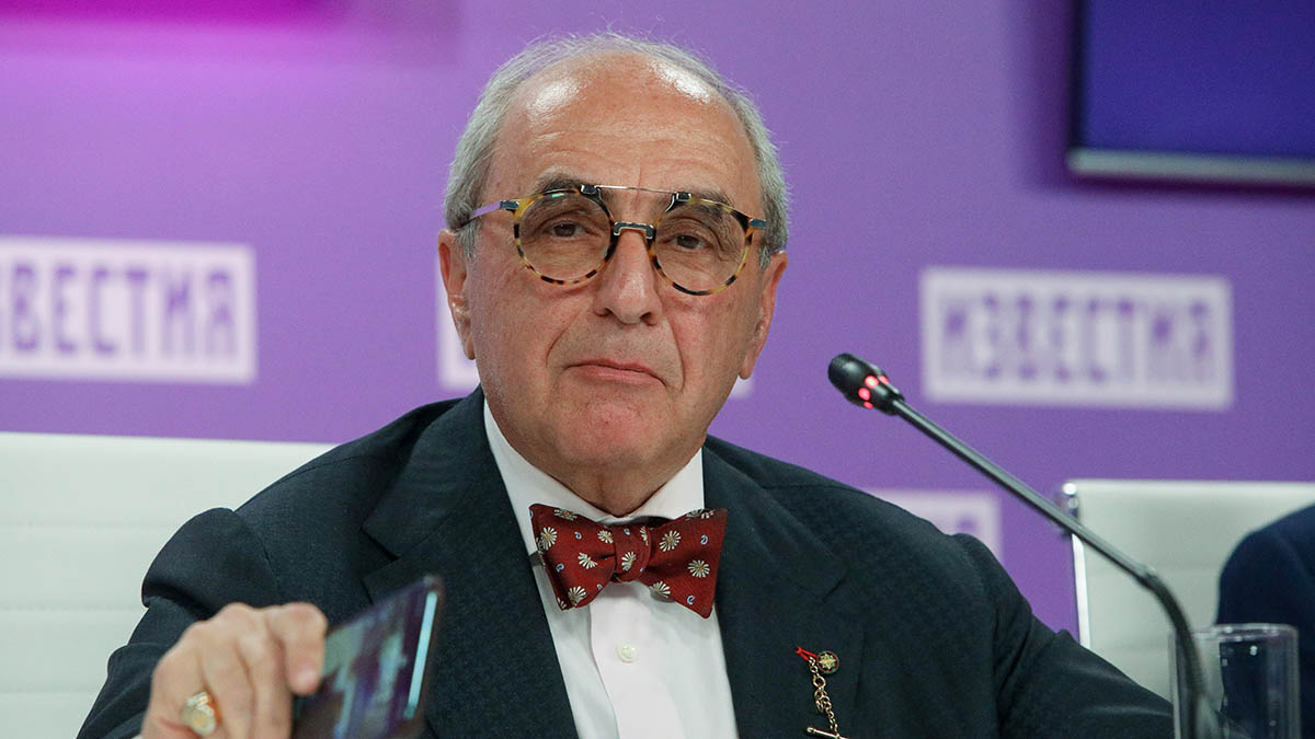 Добровинский рассказал о планах Диброва лишить экс-жену фамилии