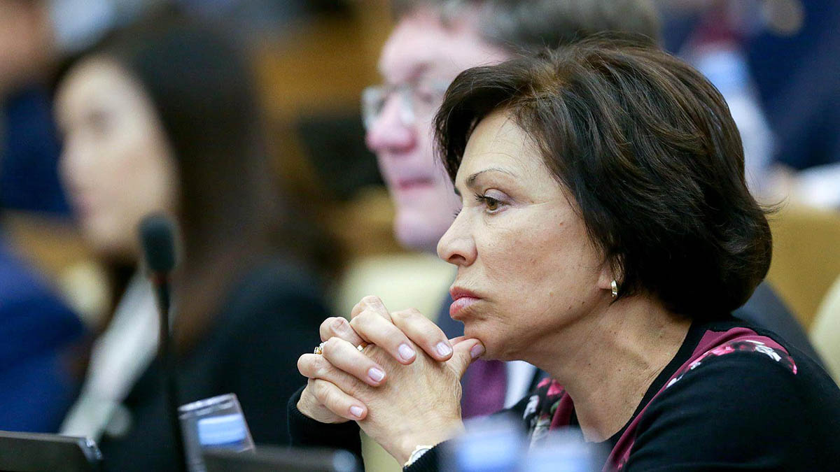 Роднина призвала дождаться официальных данных о пассажирах рухнувшего самолета