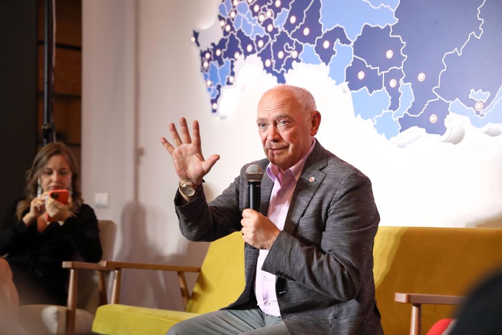 Доктор Румянцев: Переболевшим COVID-19 диспансеризация поможет выявить возможные осложнения