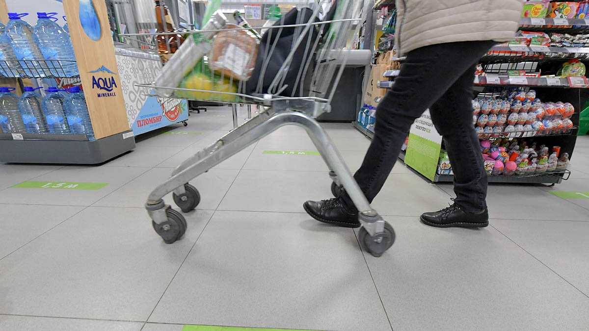 Россиянка нашла в купленных продуктах прославляющее Бандеру послание
