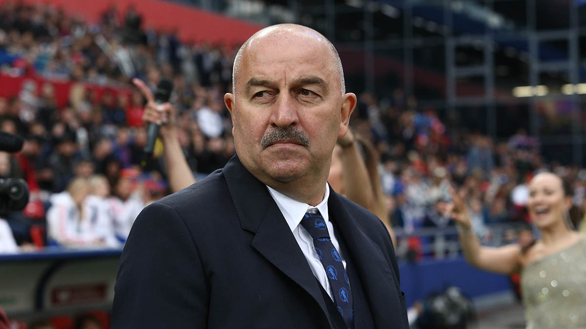 Почему Черчесова уволили с поста главного тренера сборной Казахстана