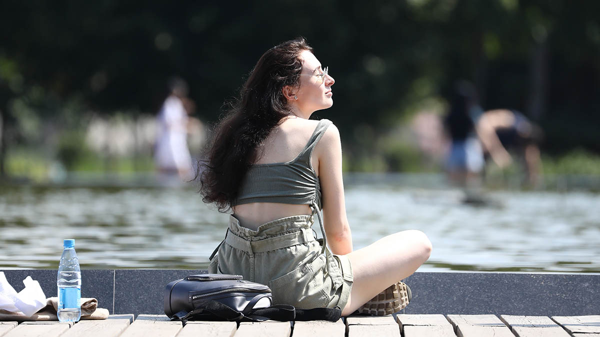 Синоптик сообщил об аномальной жаре в ближайшие дни в европейской части России